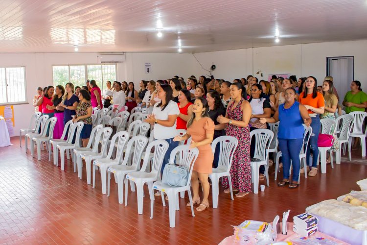 A Prefeitura Municipal de Capistrano atraves do seu Prefeito Junior Saraiva, presta reconhecimento e homenagem às mulheres.
